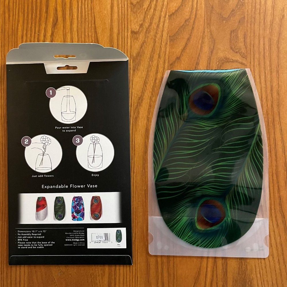 Collapsable/Expandable Peacock Vase (NWT) - Picture 2 of 5